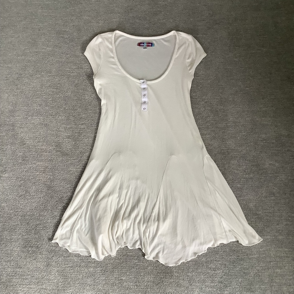 Urban Outfitters Maureen Henley White Scoop Neck Short Sleeve Knit Dress Sz. L